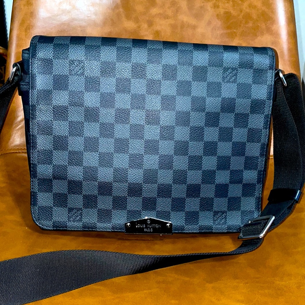 Louis Vuitton crossbody messenger bag